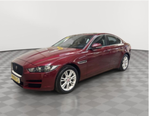 2017 Jaguar Xe 2.0i Prestige Saloon 4dr Petrol Auto Euro 6 (s/s) (200 Ps) in Red — image 3