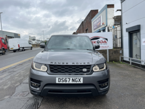 2017 Land Rover Range Rover Sport 3.0 Sd V6 Hse in Grey — image 6