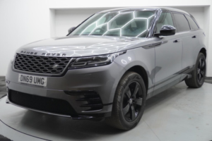 2019 Land Rover Range Rover Velar 2.0 D180 R-Dynamic S Auto 4WD Euro 6 (s/s) 5dr in Grey — image 4