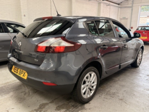2015 Renault Megane 1.2 Limited Energy Tce 115 Stop & Start in Grey — image 4