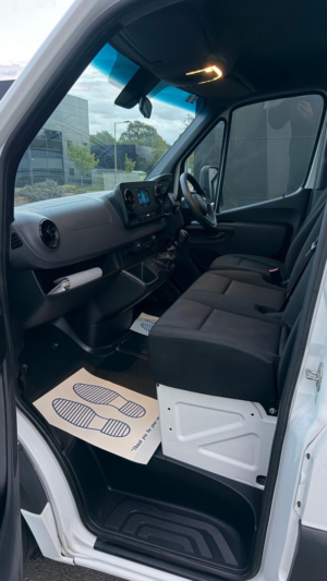 2023 Mercedes-Benz Sprinter 2.0 315 Cdi Progressive Rwd L3 Euro 6 (s/s) 2dr in White — image 3