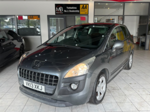 2013 Peugeot 3008 1.6 E-Hdi Active in Grey — image 4