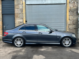 2010 Mercedes-Benz C Class 3.0 C350 Cdi V6 Blueefficiency Sport Saloon 4dr Diesel Auto Euro 5 (231 Ps) in Grey — image 4