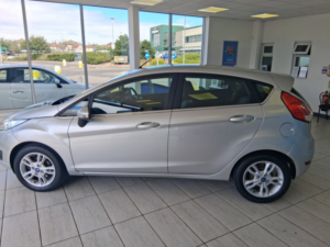 2015 Ford Fiesta 1.6 Zetec in Silver — image 6