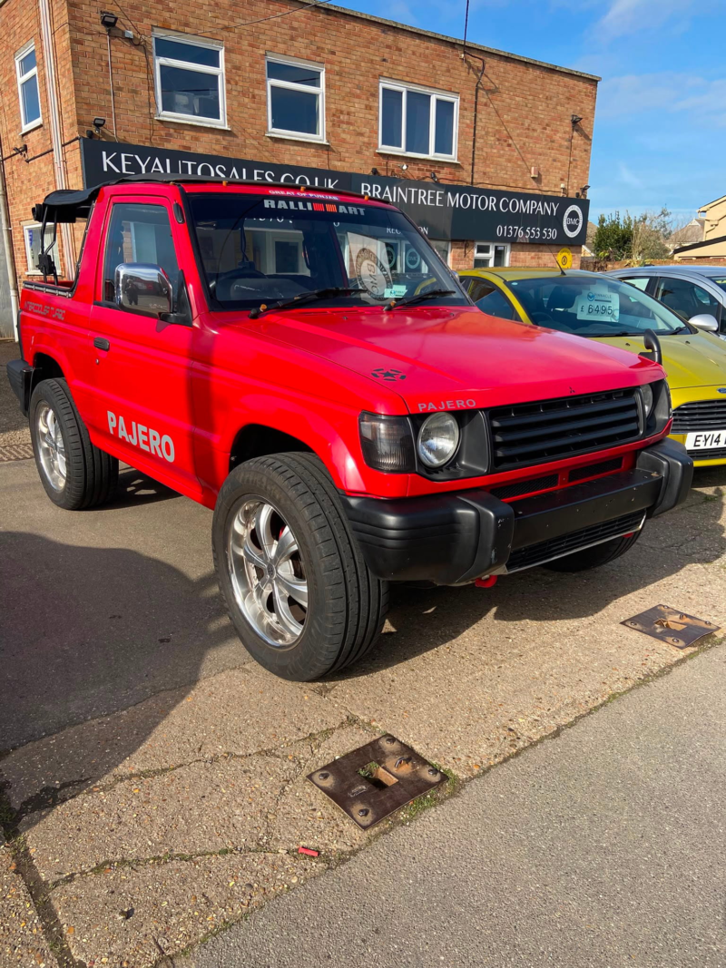 2004 Mitsubishi Pajero Convertible in Red — image 1