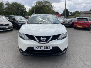 2017 Nissan Qashqai 1.5 Dci Tekna in White — image 2
