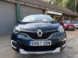 2017 Renault Captur 0.9 Tce 90 Dynamique S Nav One Owner Ultra Low Mileage Full Renault Service History Great Spec in Blue — image 6