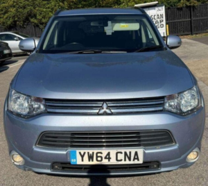 2015 Mitsubishi Outlander 2.0h 12kwh Gx3h CVT 4WD Euro 5 (s/s) 5dr in Blue — image 2