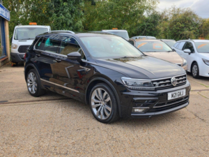 2018 Volkswagen Tiguan 2.0 Tdi R-Line DSG 4motion Euro 6 (s/s) 5dr in Black — image 3