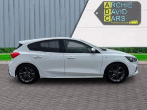 2020 Ford Focus 1.0 T Ecoboost St-Line in White — image 5