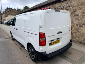 2019 Citroen Dispatch 1.5 Bluehdi 1000 X M Fwd 2 Euro 6 (s/s) 6dr in White — image 2