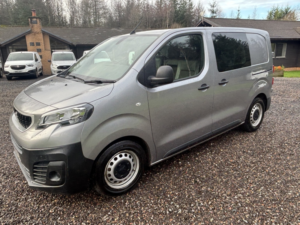 2020 Peugeot Expert Crewvan 1.5 Bluehdi 1000 Professional in Grey — image 4