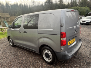 2020 Peugeot Expert Crewvan 1.5 Bluehdi 1000 Professional in Grey — image 6
