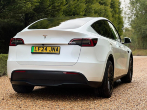 2024 Tesla Model Y Auto Rwd 5dr in White — image 6