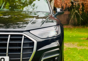 2023 Audi Q5 2.0 Tfsie 50 Sport SUV 5dr Petrol Plug-In Hybrid S Tronic Quattro Euro 6 (s/s) 17.9kwh (299 Ps) in Black — image 4