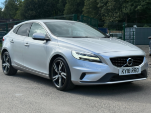 2018 Volvo V40 2.0 D4 R-Design Pro Hatchback 5dr Diesel Manual Euro 6 (s/s) (190 Ps) in Silver — image 3