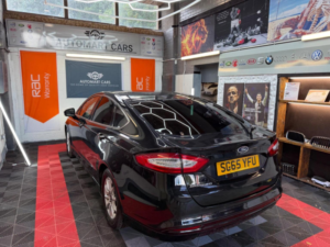 2015 Ford Mondeo 2.0 Tdci Titanium Euro 6 (s/s) 5dr in Black — image 4