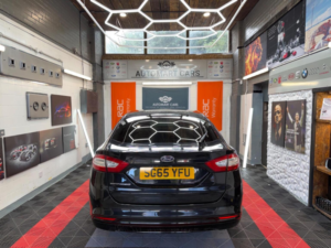 2015 Ford Mondeo 2.0 Tdci Titanium Euro 6 (s/s) 5dr in Black — image 5