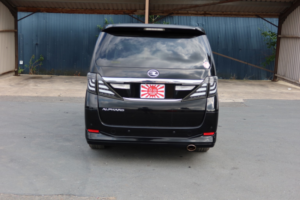 2013 Toyota Alphard 240x 8 Seats in Black — image 5