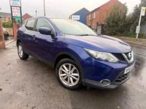 2015 Nissan Qashqai 1.5 Dci Acenta+ 2WD Euro 5 (s/s) 5dr in Blue — image 2