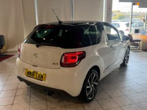 2018 Ds Automobiles Ds 3 1.2 Puretech Connected Chic in White — image 6
