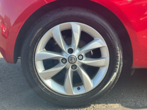2013 Vauxhall Adam 1.4 16v Jam Hatchback 3dr Petrol Manual Euro 5 (87 Ps) in Red — image 4