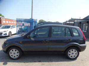 2008 Ford Fusion 1.4 Style Climate 5dr in Grey — image 4