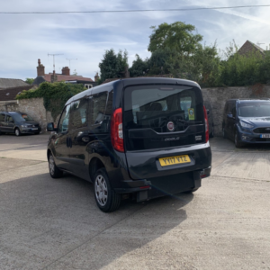 2017 Fiat Doblo 1.6 Dobl? 1.6 16v Multijet 95hp Easy Air in Black — image 3
