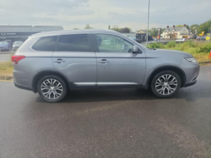 2018 Mitsubishi Outlander 2.2 Di-D Keiko 4WD Euro 6 (s/s) 5dr in Grey — image 2