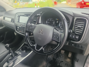 2018 Mitsubishi Outlander 2.2 Di-D Keiko 4WD Euro 6 (s/s) 5dr in Grey — image 3