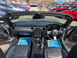 2011 Mazda Mx-5 2.0i Sport Tech Roadster Euro 5 2dr in Silver — image 2