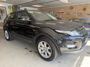 2012 Land Rover Range Rover Evoque 2.2 Td4 Pure in Black — image 3