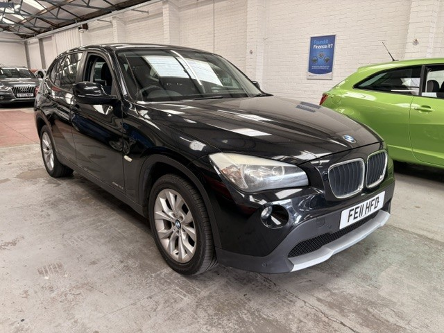 2011 BMW X1 2.0 X1 Sdrive18d Se in Black — image 1
