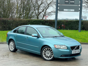 2008 Volvo S40 2.0d Se Lux Powershift Euro 4 4dr in Blue — image 2