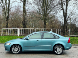 2008 Volvo S40 2.0d Se Lux Powershift Euro 4 4dr in Blue — image 5