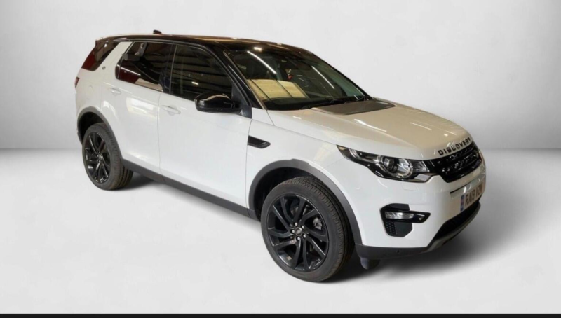 2019 Land Rover Discovery Sport 2.0 Td4 Hse Auto 4WD Euro 6 (s/s) 5dr in White — image 1