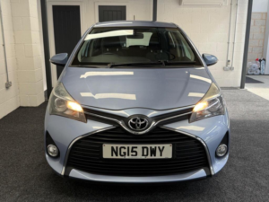 2015 Toyota Yaris 1.33 Dual Vvt-I Icon Euro 5 5dr Euro 5 — image 4