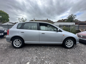 2001 Honda Civic 1.6 I-Vtec Se Executive in Silver — image 2