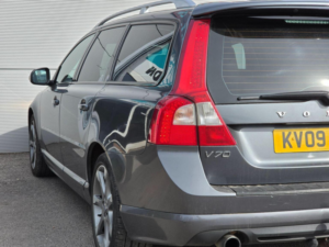 2009 Volvo V70 2.0d R-Design Euro 4 5dr in Grey — image 2