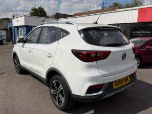 2020 MG MG Zs 1.5 Vti-Tech Exclusive in White — image 2