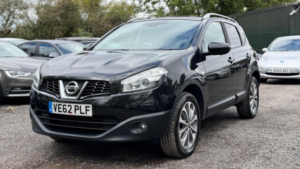 2012 Nissan Qashqai 1.5 Dci Tekna 2WD Euro 5 5dr in Black — image 3