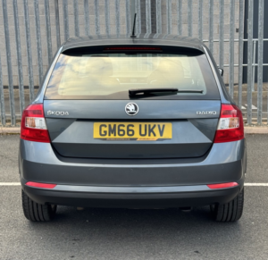 2017 Skoda Rapid Spaceback 1.2 Tsi Se Tech in Grey — image 6