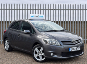 2011 Toyota Auris