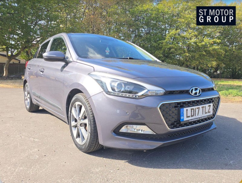 2017 Hyundai I20 1.2 Premium Se Nav Euro 6 5dr in Grey — image 1