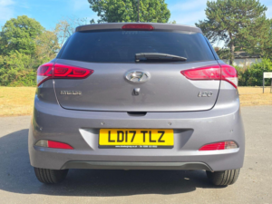 2017 Hyundai I20 1.2 Premium Se Nav Euro 6 5dr in Grey — image 6