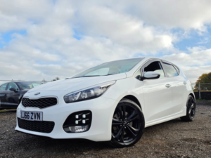 2016 Kia Ceed 1.6 Crdi Gt-Line Hatchback 5dr Diesel Manual Euro 6 (s/s) (134 Bhp) in White — image 2