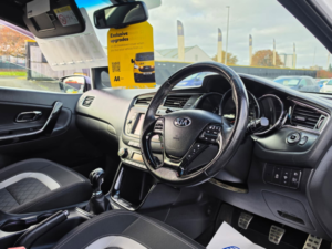 2016 Kia Ceed 1.6 Crdi Gt-Line Hatchback 5dr Diesel Manual Euro 6 (s/s) (134 Bhp) in White — image 5