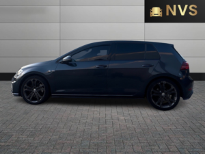 2018 Volkswagen Golf 2.0 Tdi Gtd in Blue — image 4