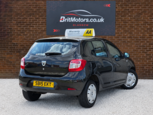 2015 Dacia Sandero 1.2 Ambiance 1.2 16v 75 in Black — image 6