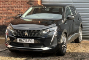 2021 Peugeot 3008 1.6 13.2kwh Allure E-Eat Euro 6 (s/s) 5dr in Black — image 4